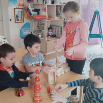 Мини-музей в старинном чемодане Мини-музей в старинном чемодане.